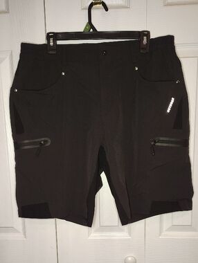 Men's Black Outdoor Cargo Shorts Tacvasen Size 36 NWT